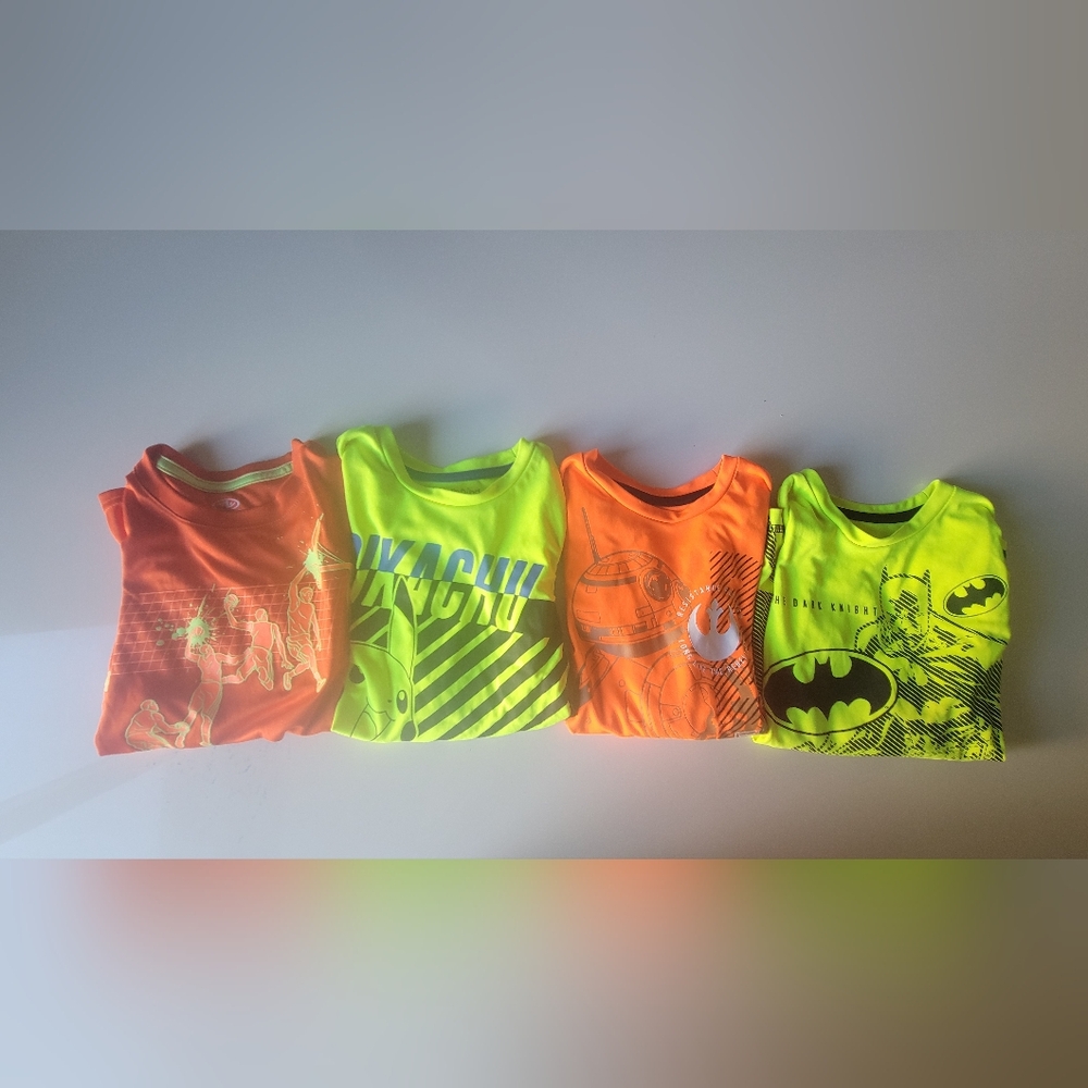 Neon Graphic T-Shirts Set